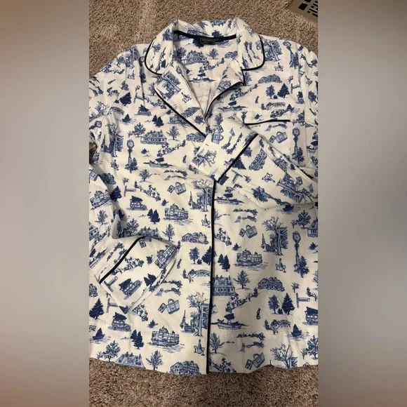 Vineyard Vines Blue and White Scenic Pajama Set - Picture 2 of 2